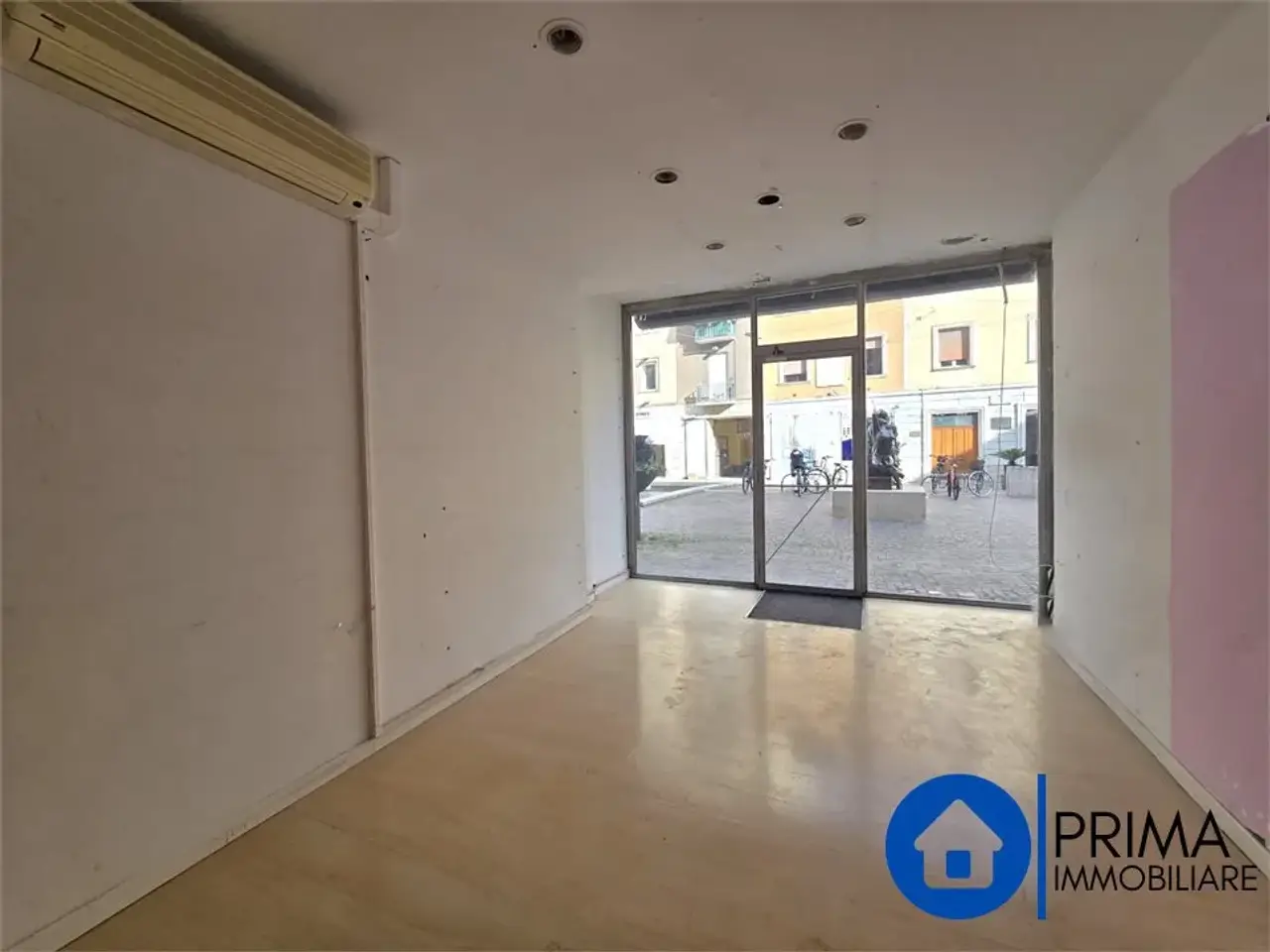 Negozio in , Terni, {3} - Foto 2