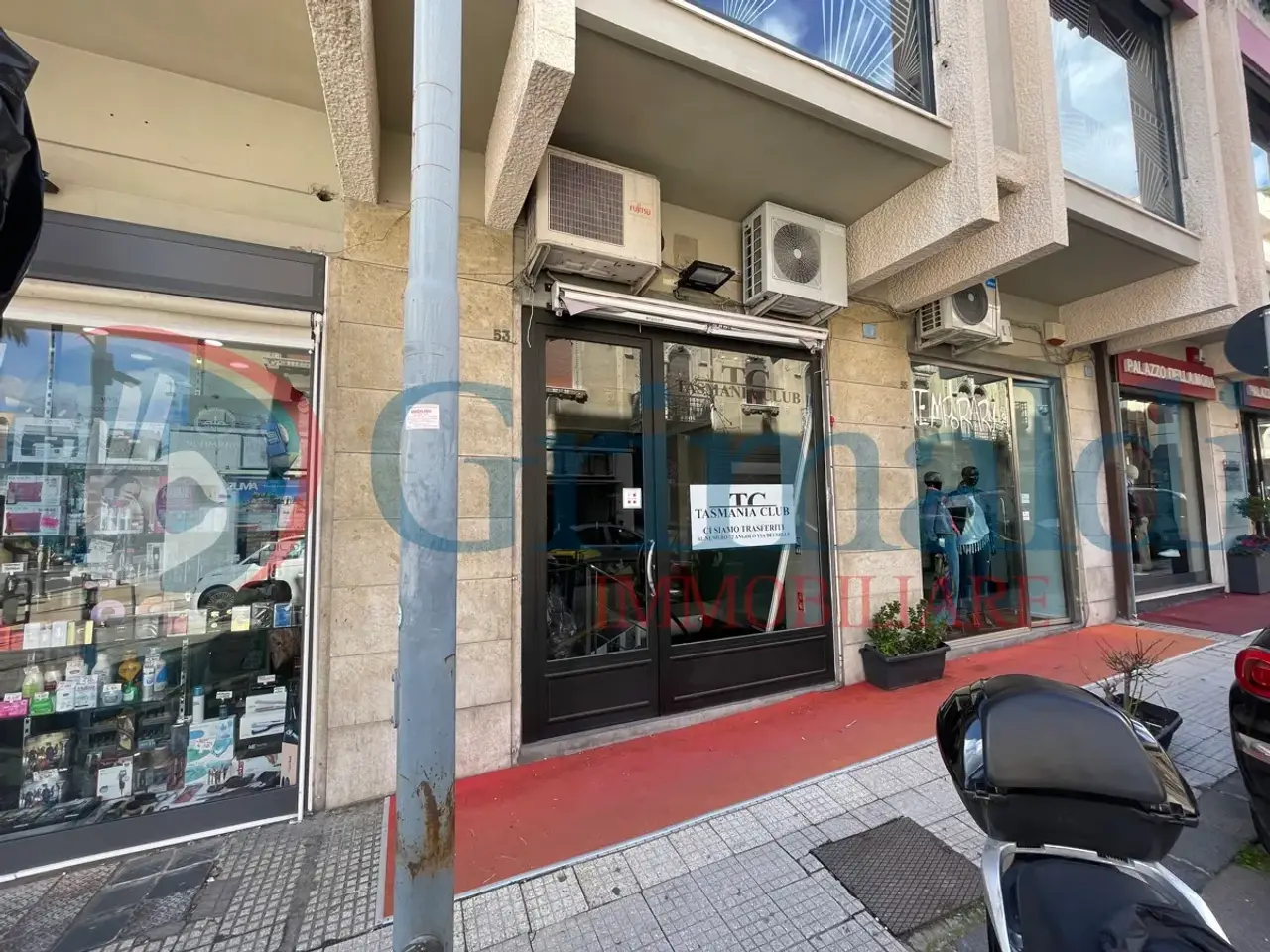 Negozio in Via Camiciotti 53, Messina, {3} - Foto 1