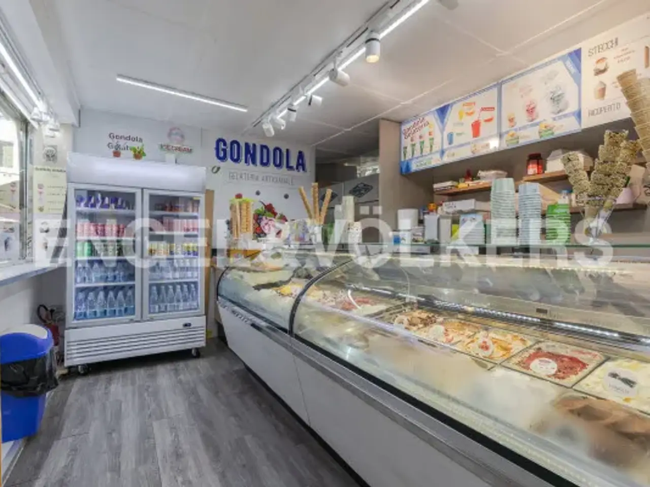 Gelateria in Campo De La Pescaria, Venezia, {3} - Foto 2