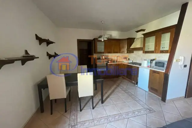 3-room flat in Via Sandro Pertini, Porto Torres - Photo 1