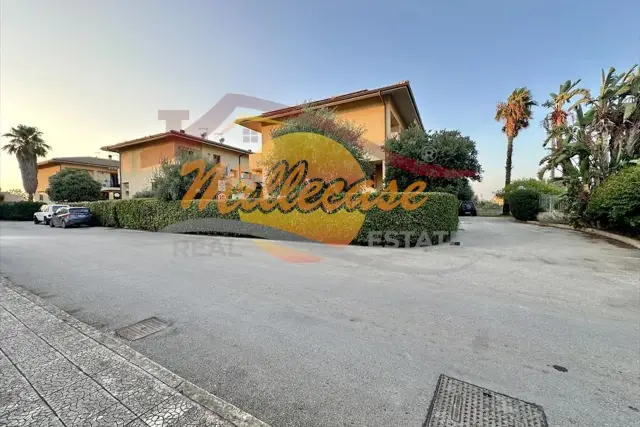 Villa in Via Luigi Maria Monti, Siracusa - Foto 1