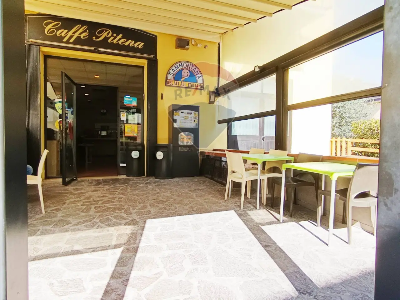 Esercizio commerciale in , Montevarchi, {3} - Foto 1