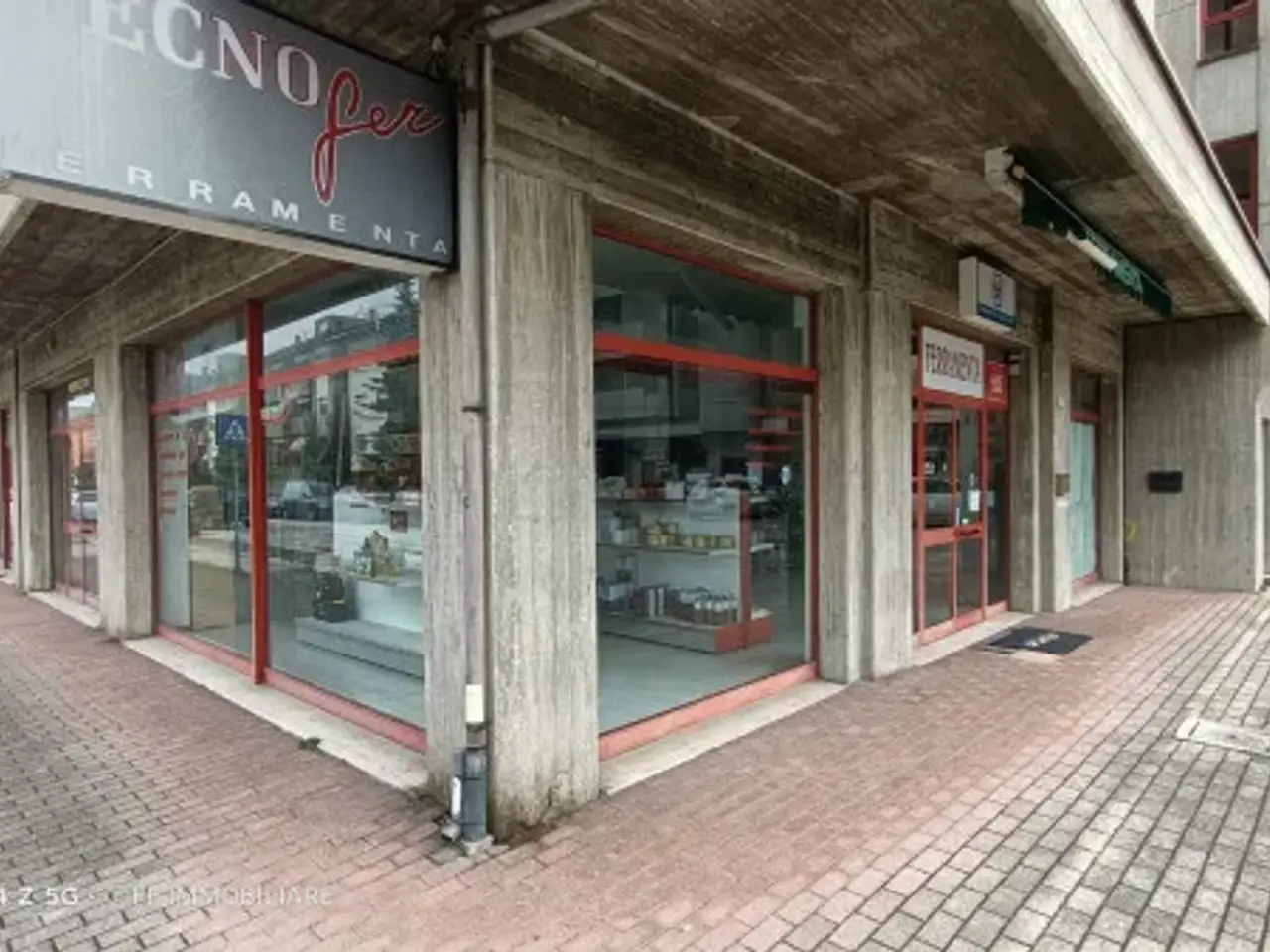 Negozio in Via Nazionale, Pollenza, {3} - Foto 1