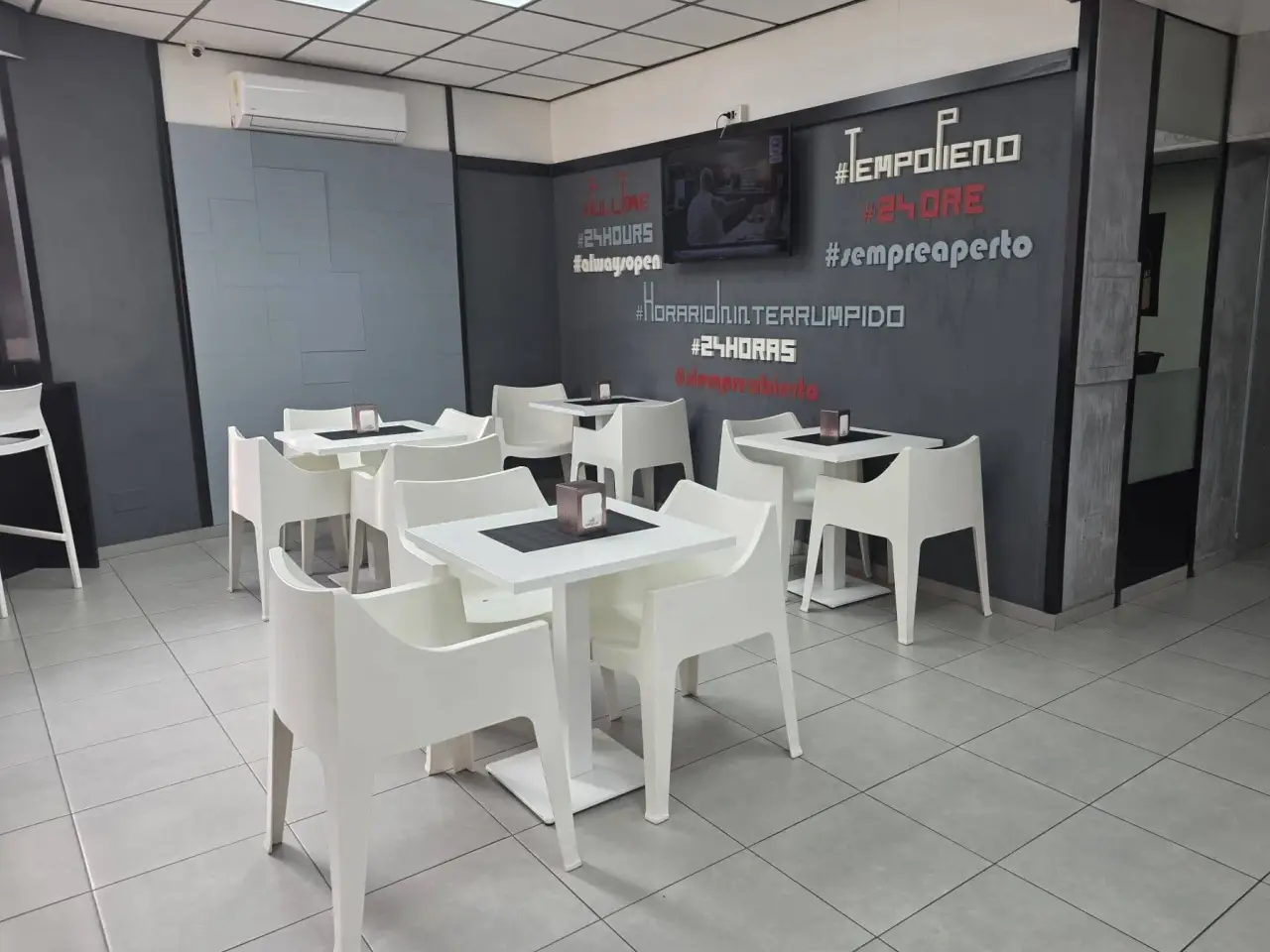 Bar in Via Tevere, San Benedetto Del Tronto, {3} - Foto 1