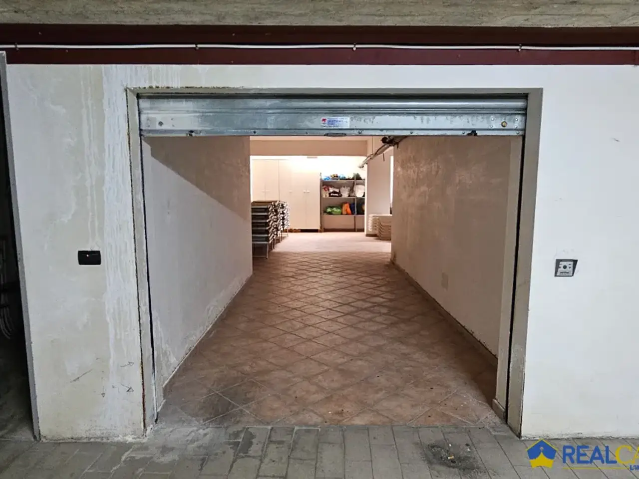 Parcheggio chiuso in Via Nazionale 93                          , Montepaone, {3} - Foto 1