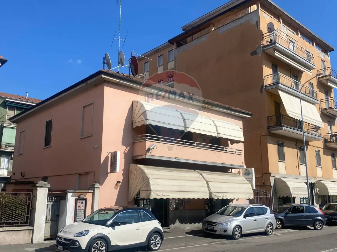 Negozio in Via San Giovannino 23, Pavia, {3} - Foto 1