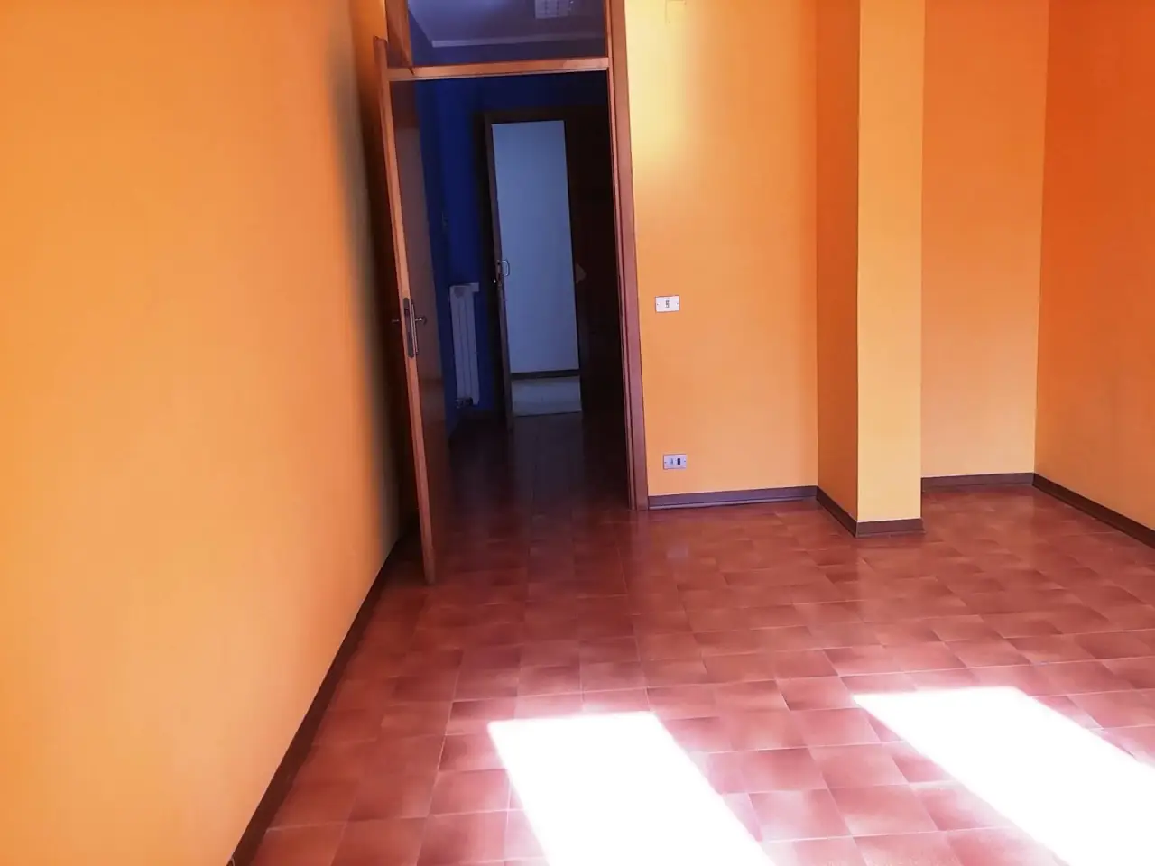 Ufficio in Viale della Repubblica 10, Cascina, {3} - Foto 2