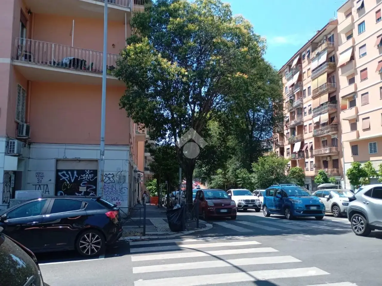 Negozio in Via Leonardo Bufalini 30, Roma, {3} - Foto 1
