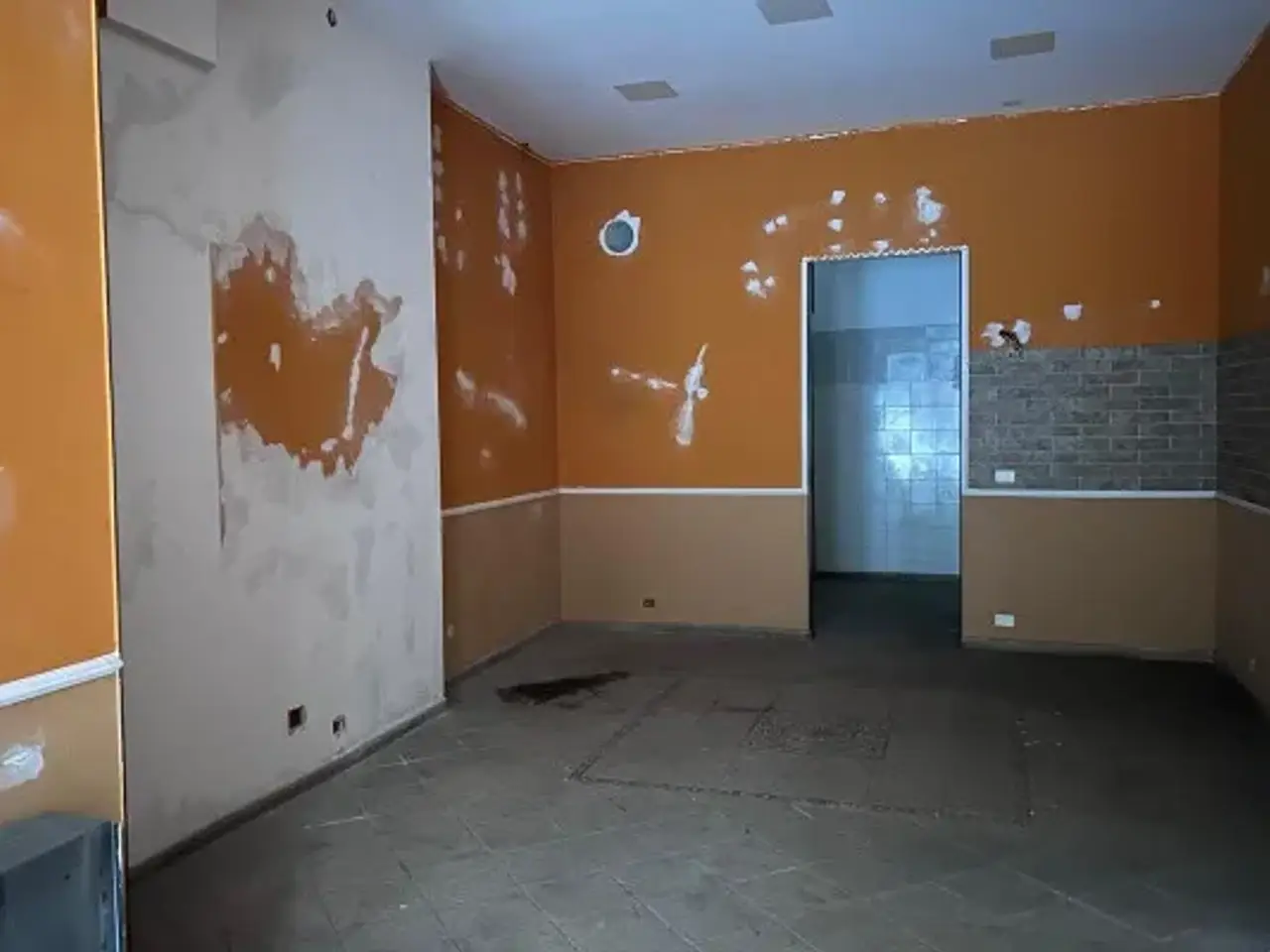 Negozio in Corso Umberto I 136, Taranto, {3} - Foto 1