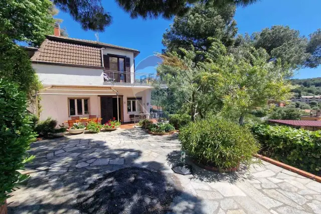 Villa in Via San Damiano 42, Andora - Foto 1