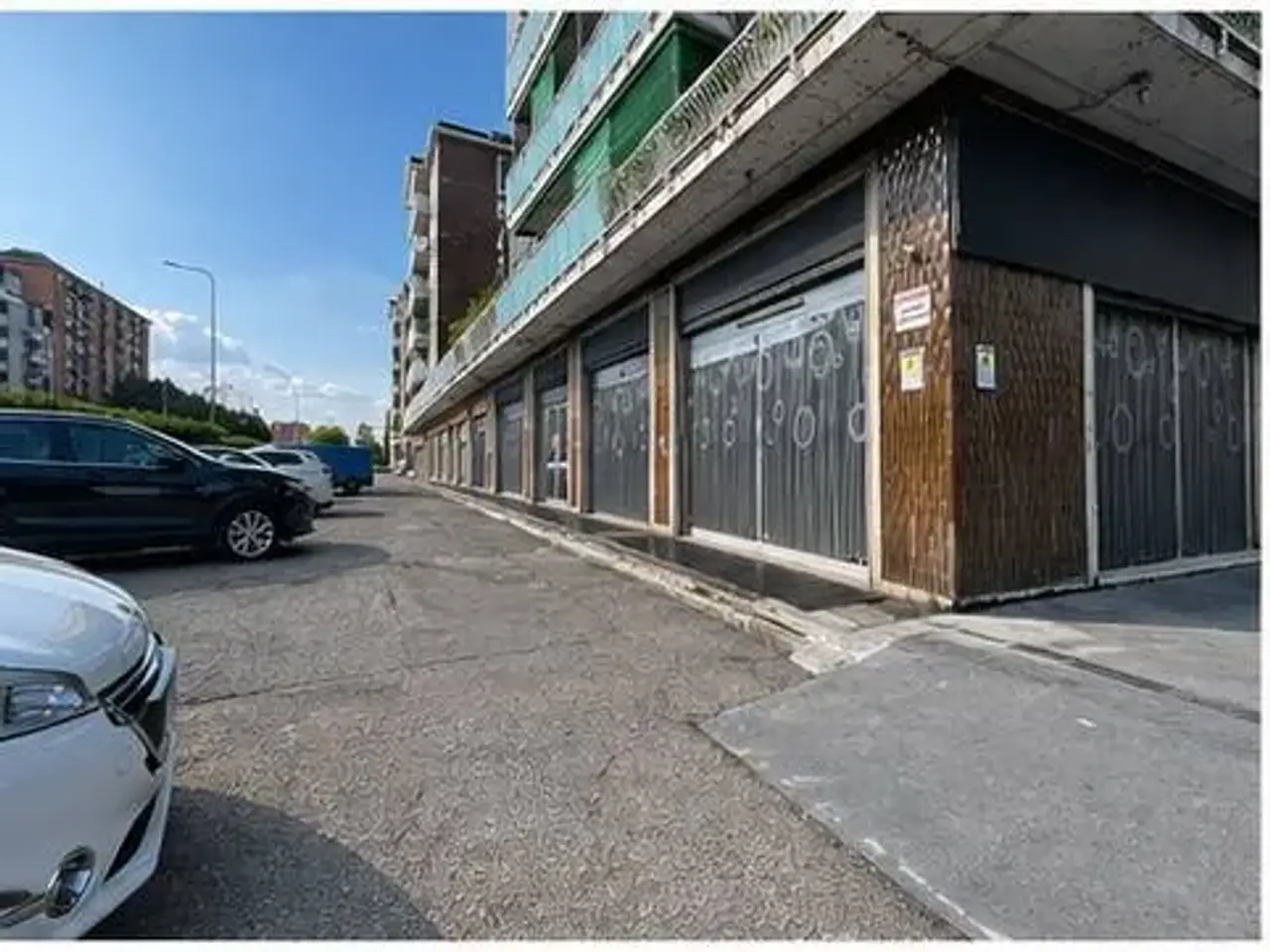 Negozio in Via Emilia 1-3, San Giuliano Milanese, {3} - Foto 1