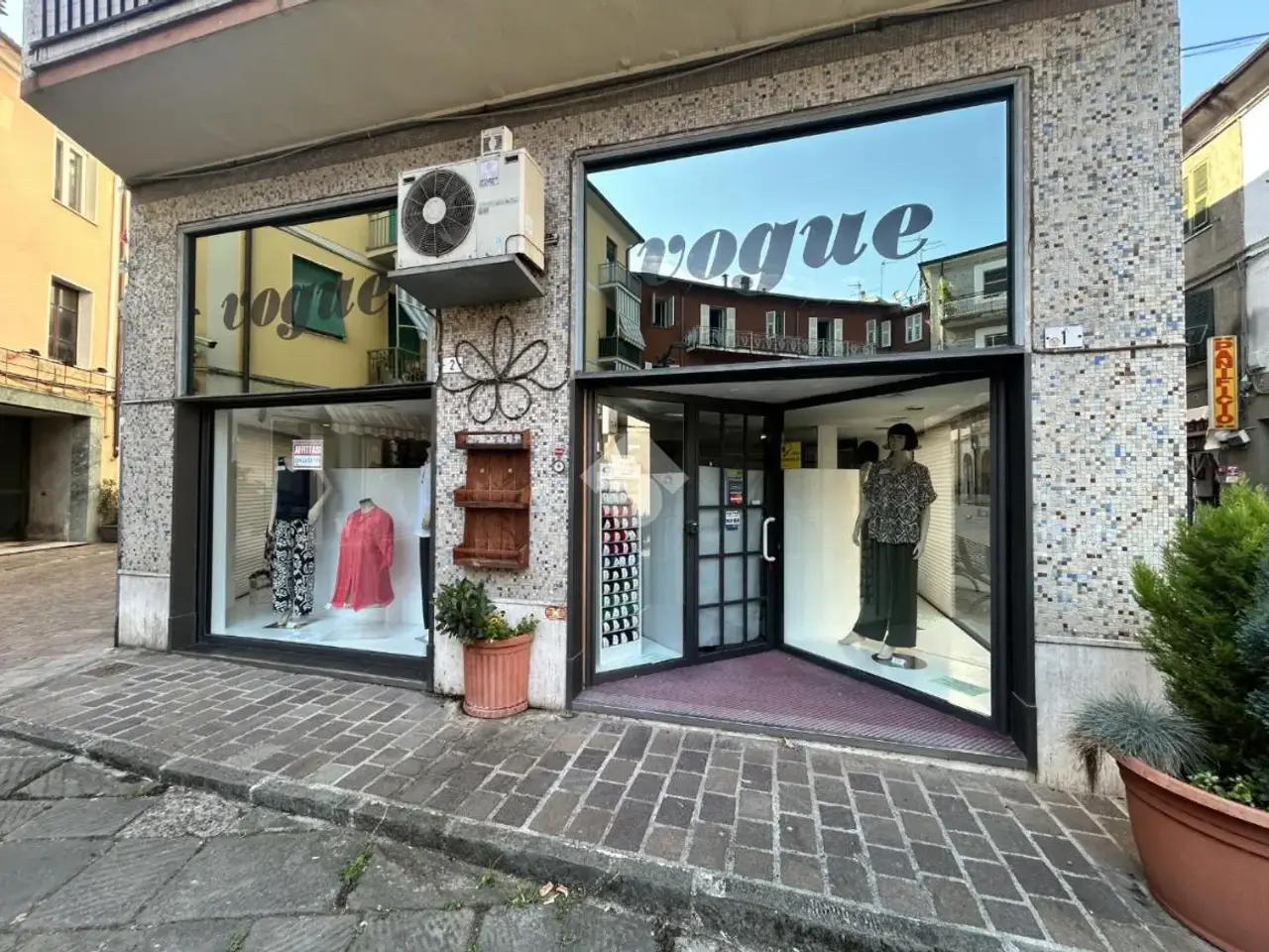 Negozio in Via Apua, Aulla, {3} - Foto 2