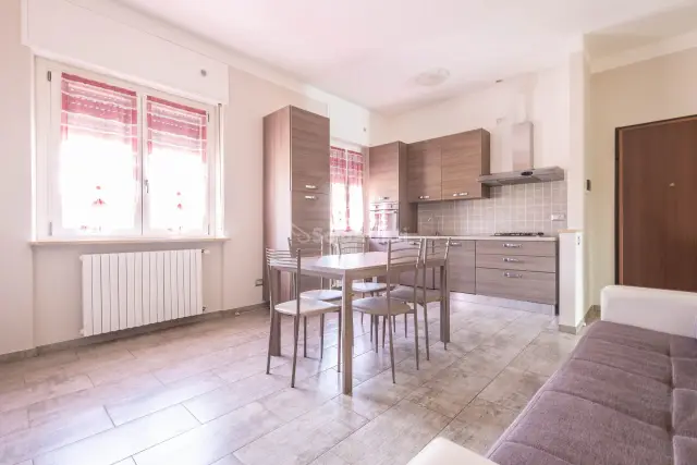 2-room flat, Lainate - Photo 1