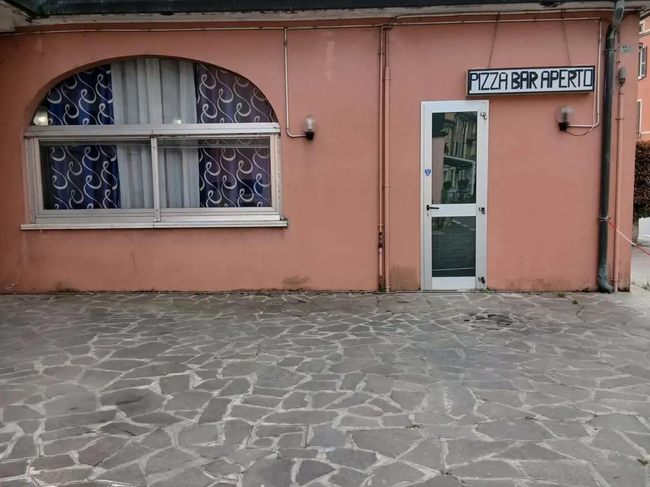 Negozio in , Roverbella, {3} - Foto 2