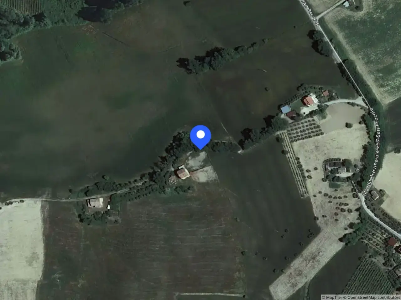 Autorimessa in Contrada Solagna, Monte Vidon Combatte, {3} - Foto 2