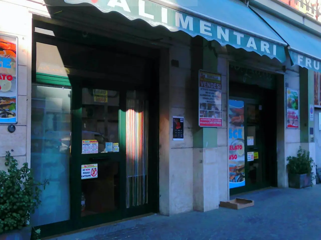 Esercizio commerciale in Via Empolitana 191, Tivoli, {3} - Foto 1