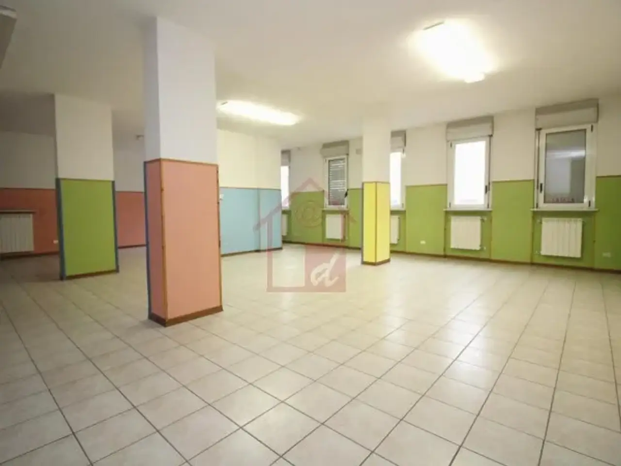 Ufficio in Via Giuseppe Chicco 24, Vercelli, {3} - Foto 1