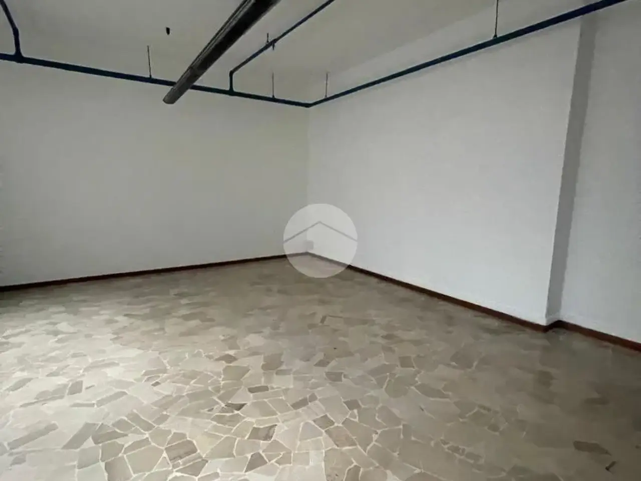 Negozio in Via Malj Tabajani, Bergamo, {3} - Foto 2