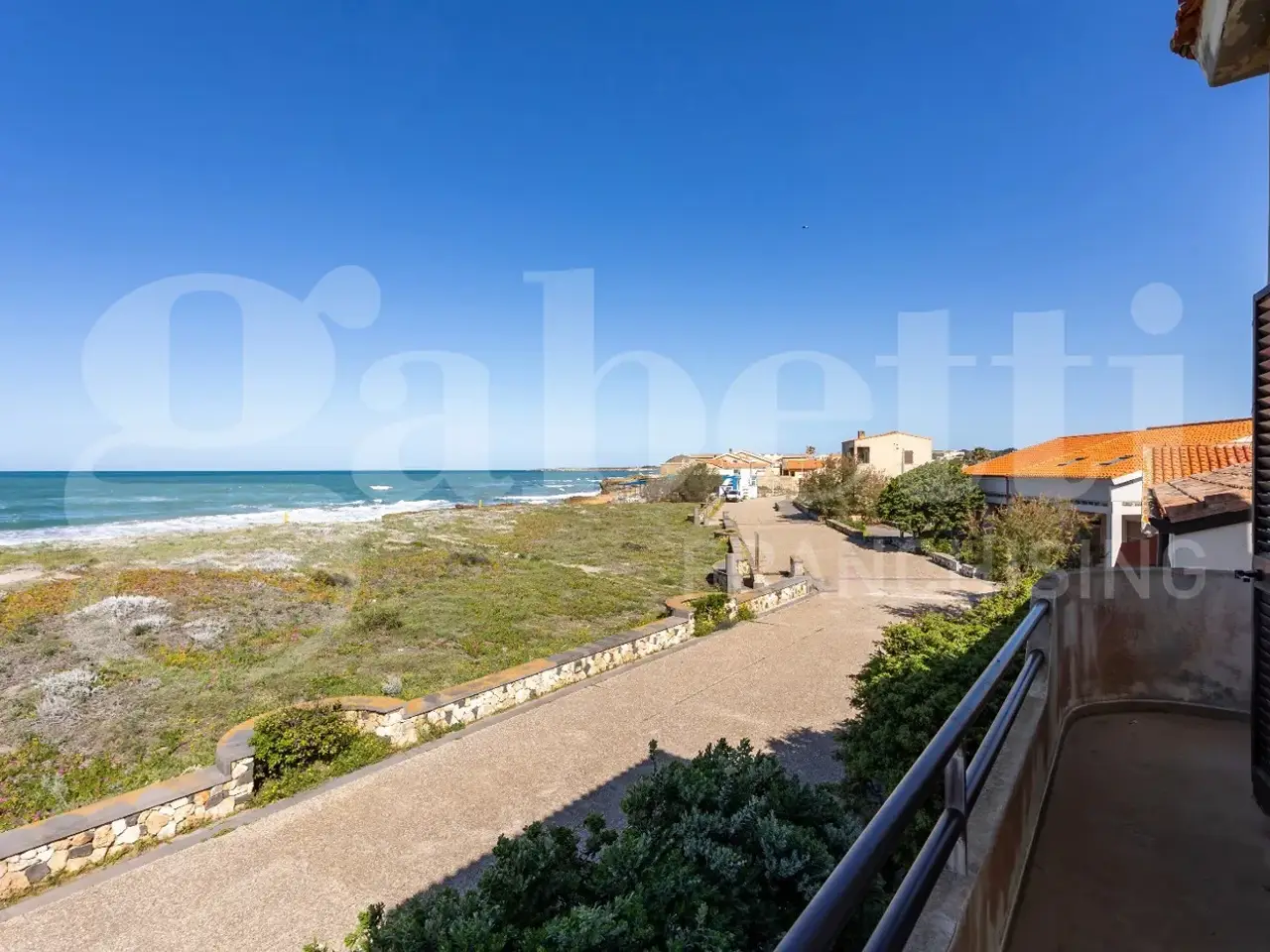 Appartamenti in vendita a Cabras • Wikicasa