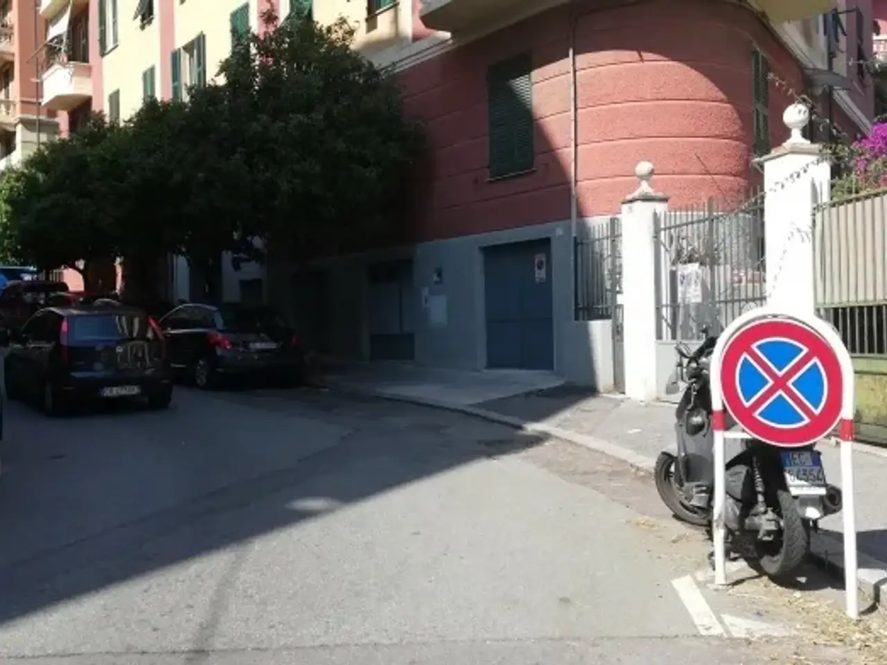 Palazzina commerciale in , Genova, {3} - Foto 2