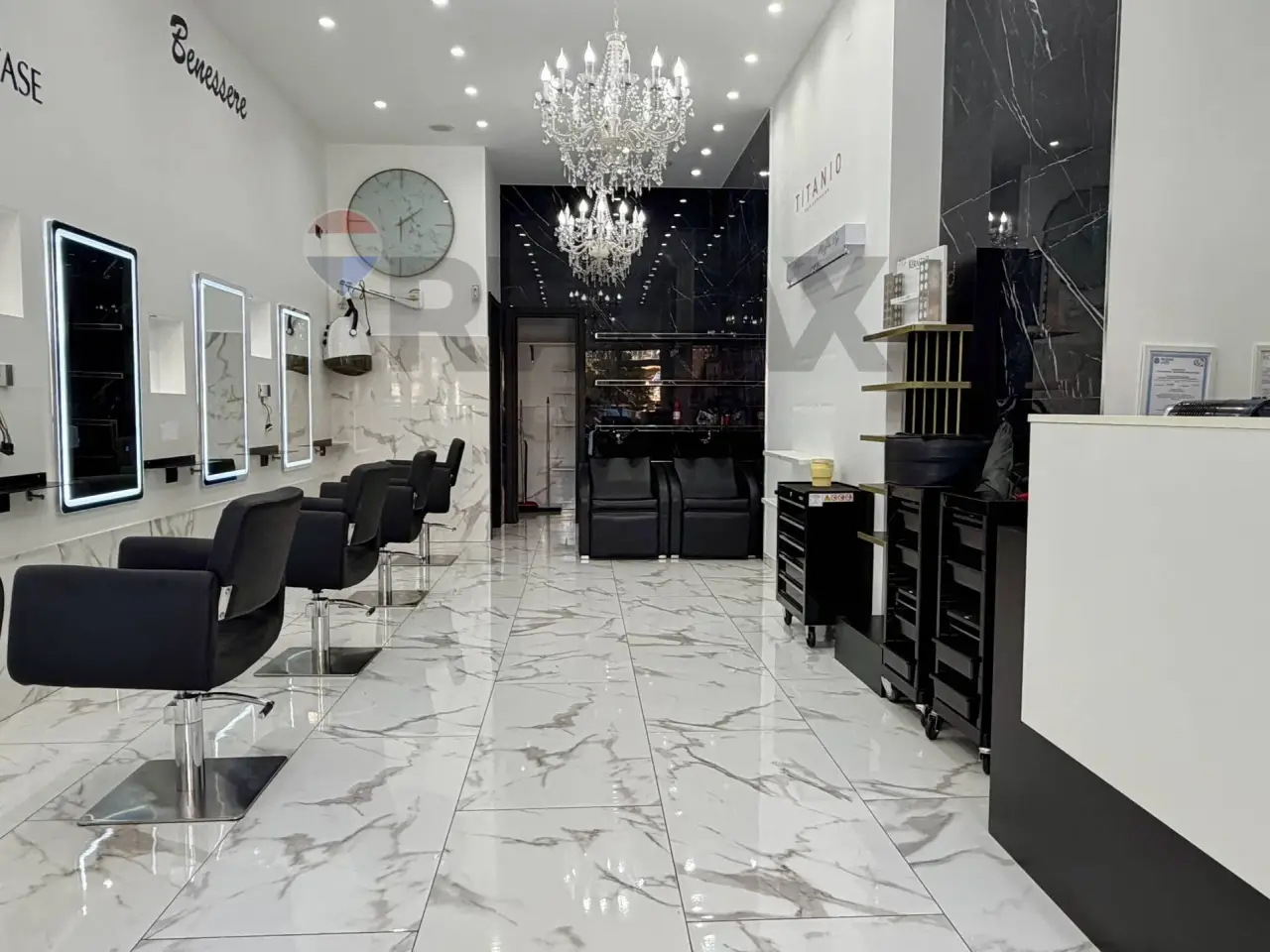 Esercizio commerciale in Via Lucio Elio Seiano 49, Roma, {3} - Foto 1