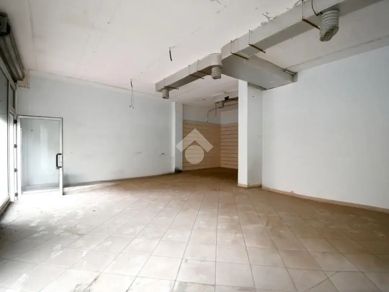 Negozio in Via Monserrato, Sestu, {3} - Foto 1