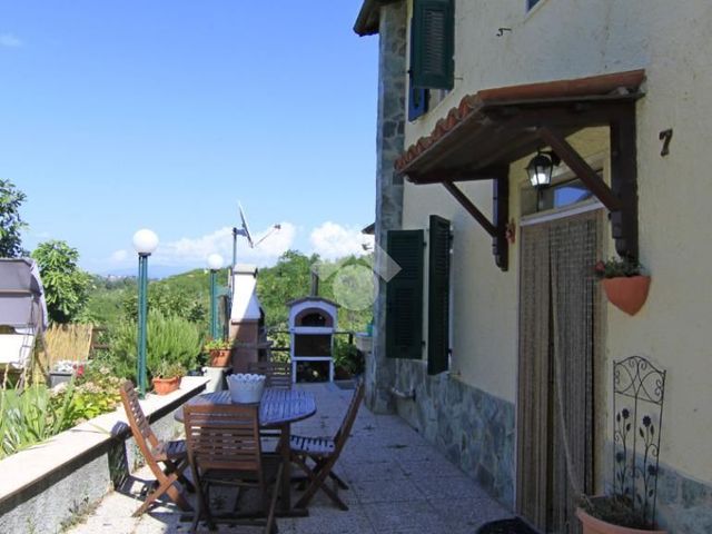 Detached house in Via Cadegualchi 7, Parodi Ligure - Photo 1