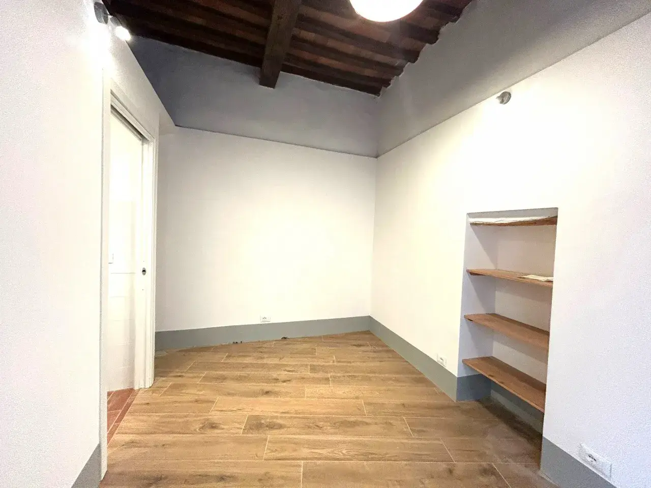 Palazzina commerciale in , Arezzo, {3} - Foto 1