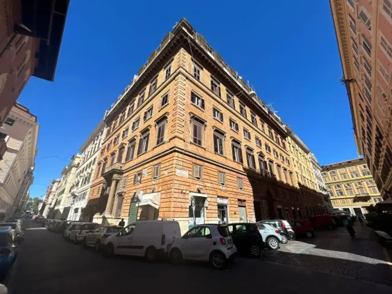 Ufficio in Via Raffaele Cadorna 29, Roma, {3} - Foto 1
