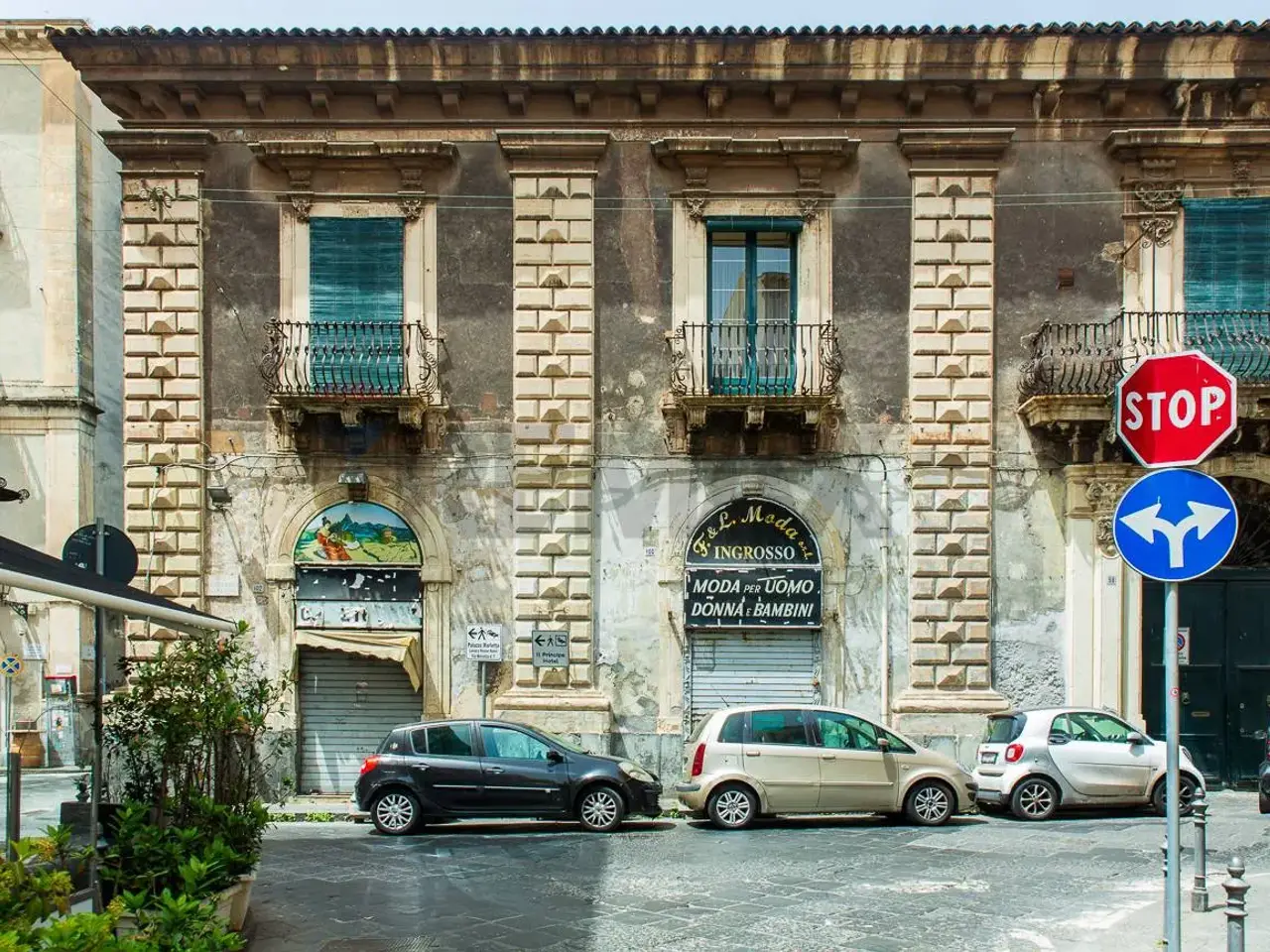 Negozio in Via Alessandro Manzoni 100, Catania, {3} - Foto 1
