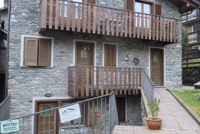 2-room flat in Via Ezio Vanoni 33b, Chiesa in Valmalenco - Photo 1