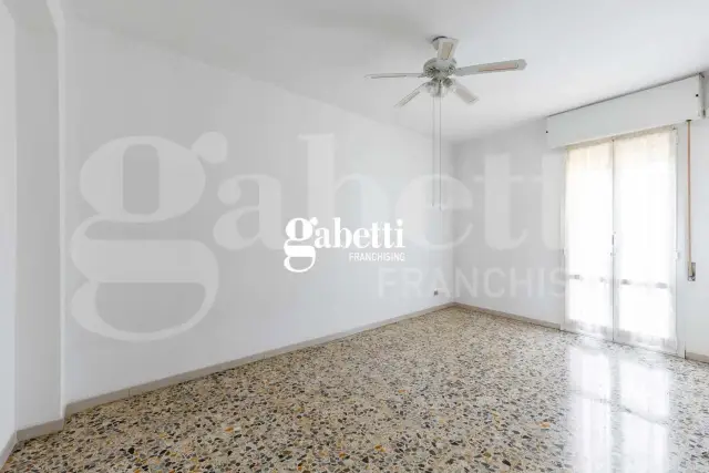 4-room flat in Via Collodi, Casalecchio di Reno - Photo 1