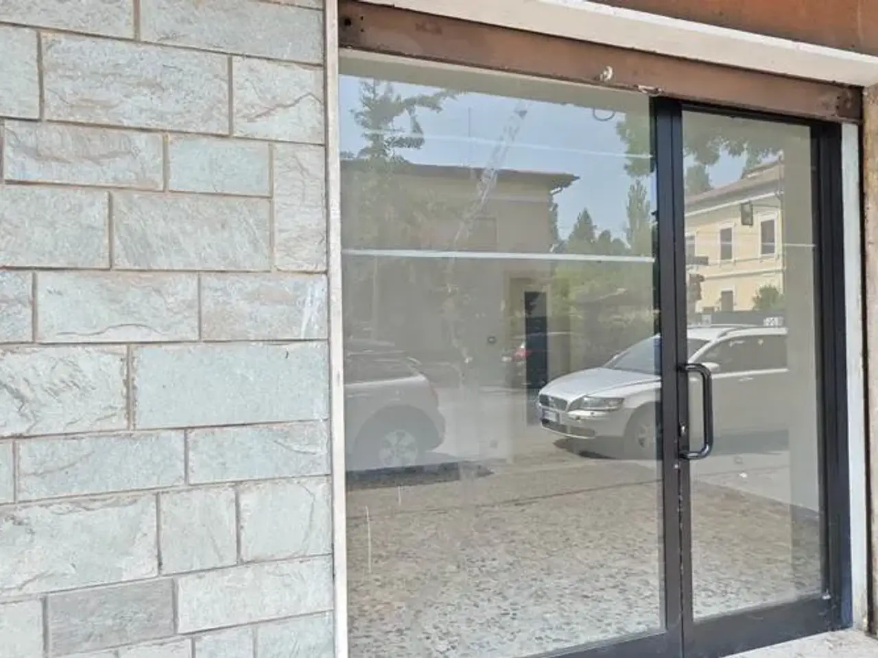Negozio in , Modena, {3} - Foto 1