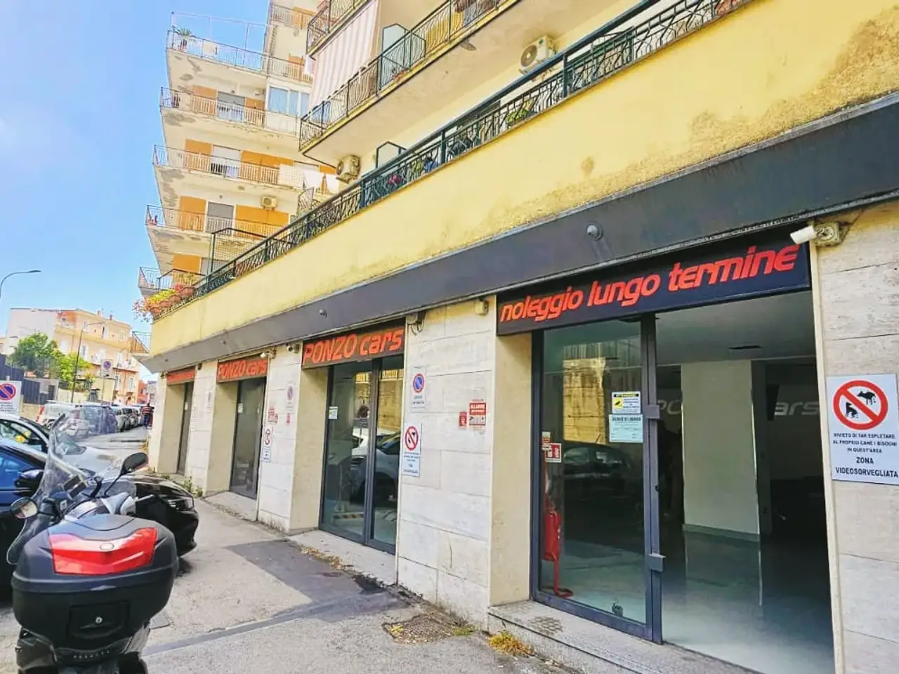 Negozio in Via Gabriele Jannelli, Napoli, {3} - Foto 1