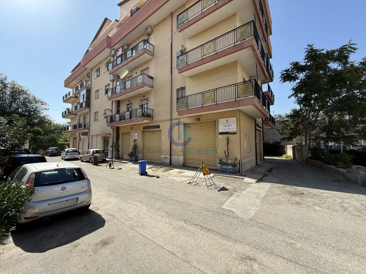 Magazzino in Via Genova 66, Catanzaro, {3} - Foto 1