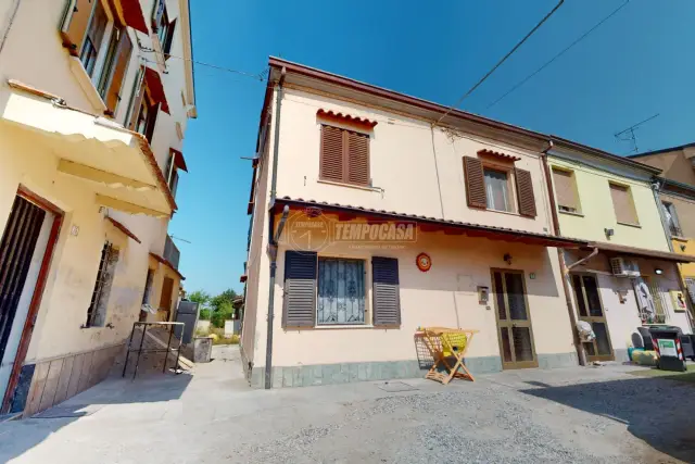 Detached house in {3}, Via per Modena - Photo 1