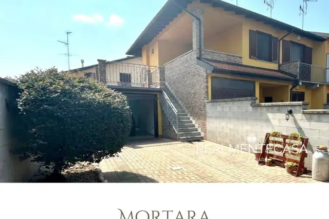 Trilocale in Corso Giuseppe Garibaldi, Mortara - Foto 1