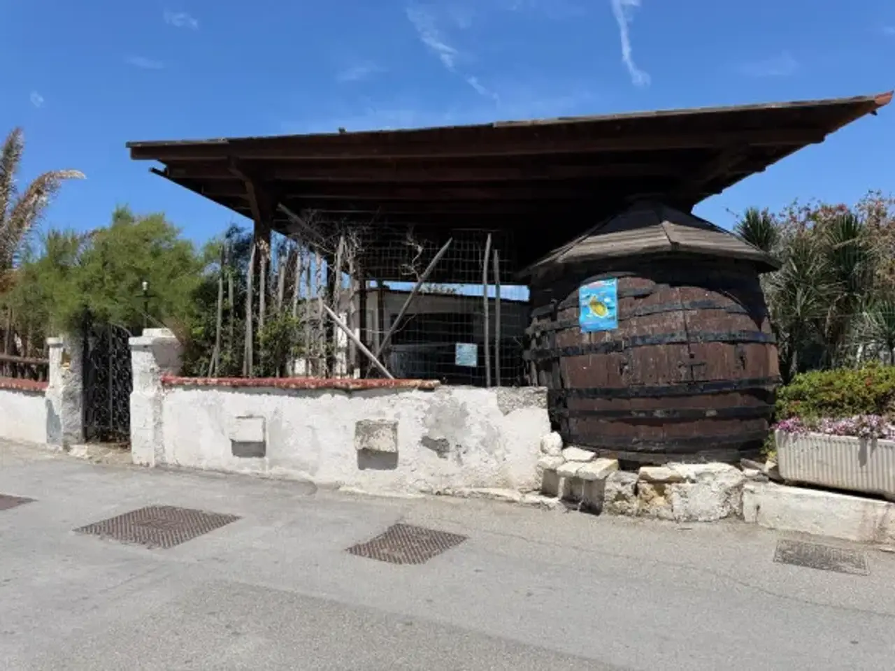 Negozio in Strada Comunale Porto Levante, Lipari, {3} - Foto 1