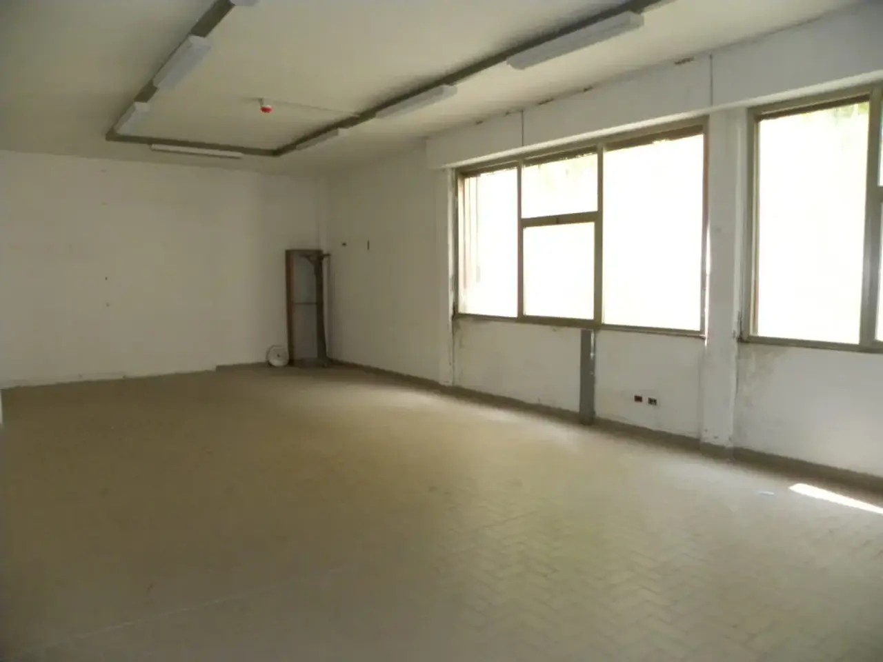 Esercizio commerciale in , Perugia, {3} - Foto 1