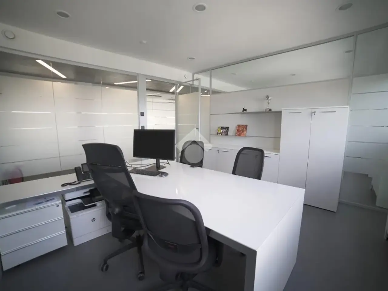Ufficio in Via F. Turati 111, Cerro Maggiore, {3} - Foto 2