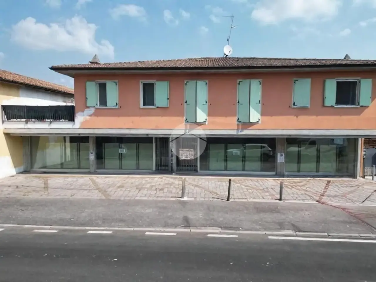 Negozio in Via Giuseppe Mazzini 23, Mairano, {3} - Foto 1