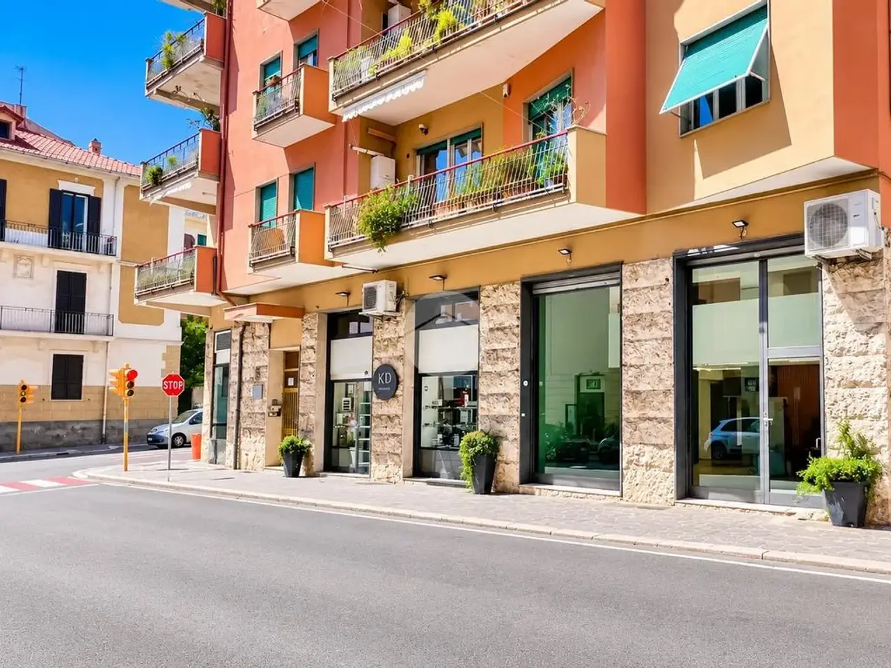 Negozio in Via Europa 7, Gaeta, {3} - Foto 1