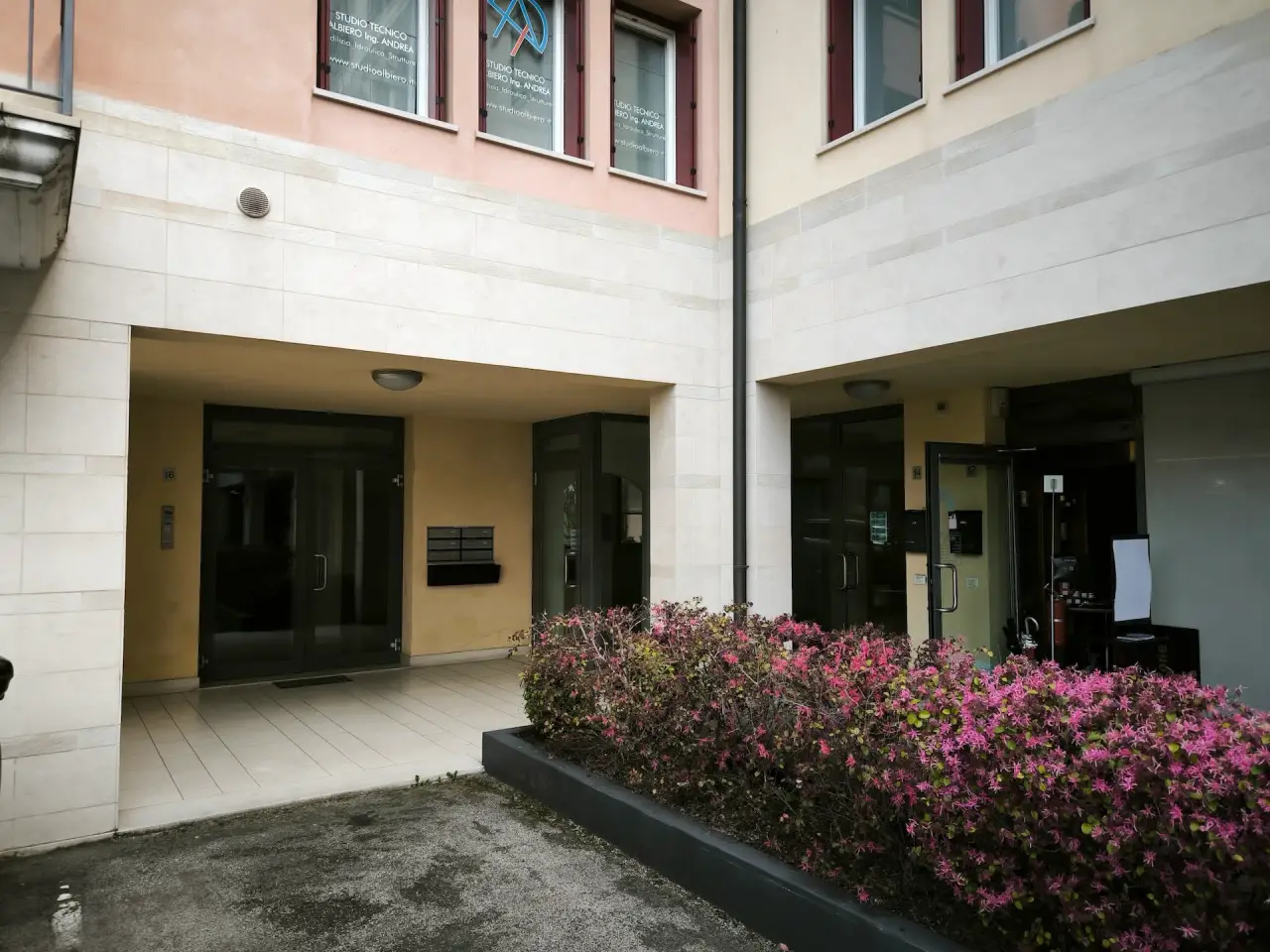 Negozio in Via IV Novembre, Arzignano, {3} - Foto 2