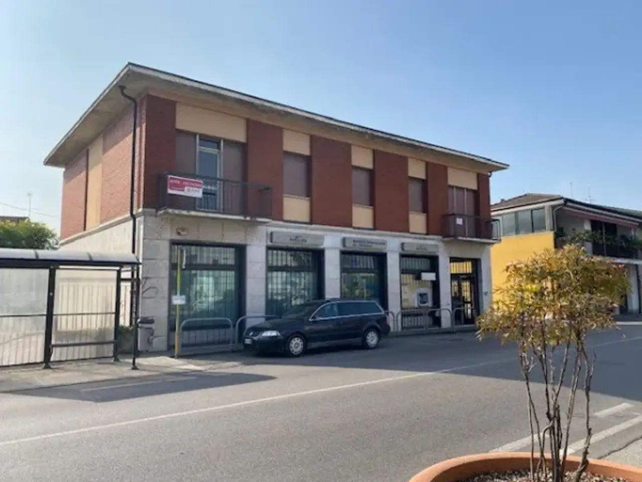 Negozio in Piazza R. Bolognese Trevenzoli 9, Trevenzuolo, {3} - Foto 2