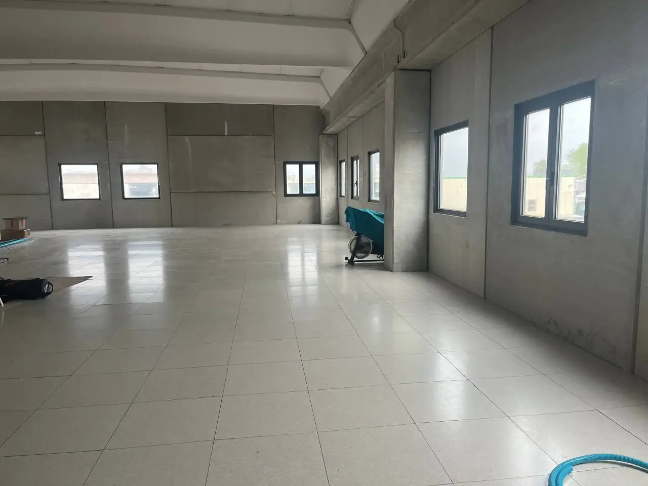 Esercizio commerciale in Via Ulisse Aldovrandi 5, Pisa, {3} - Foto 1