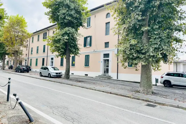 Zweizimmerwohnung in Viale Vittorio Veneto 19, Varano Borghi - Foto 1