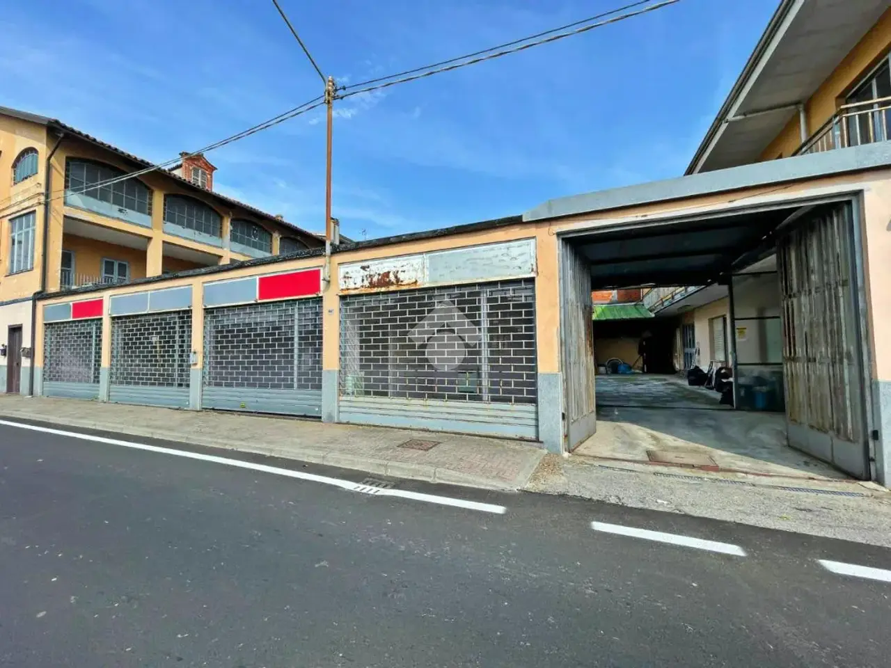 Palazzina commerciale in Via Ponte Chiusella 94, Romano Canavese, {3} - Foto 2