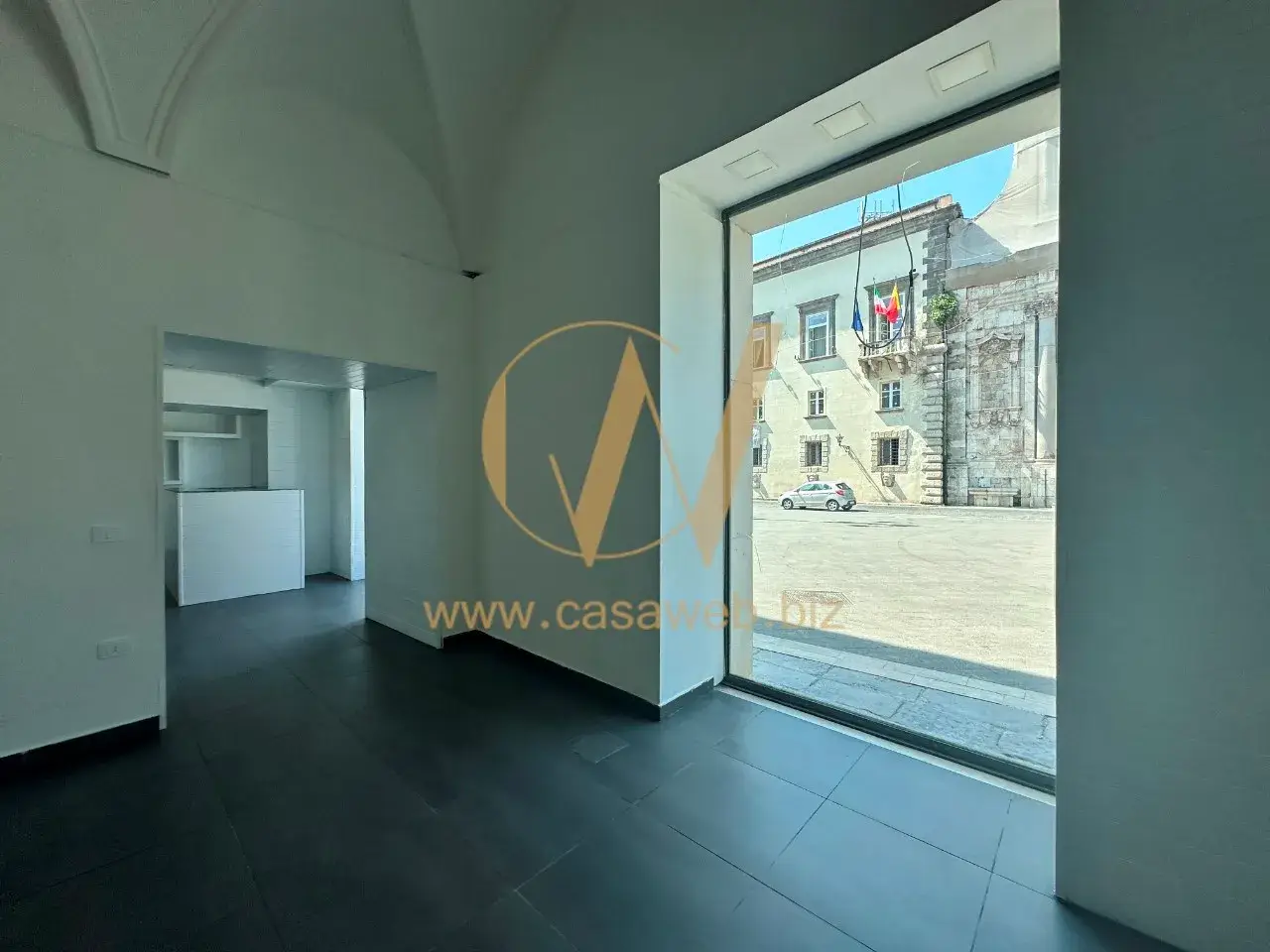Negozio in Piazza dei Giudici, Capua, {3} - Foto 1