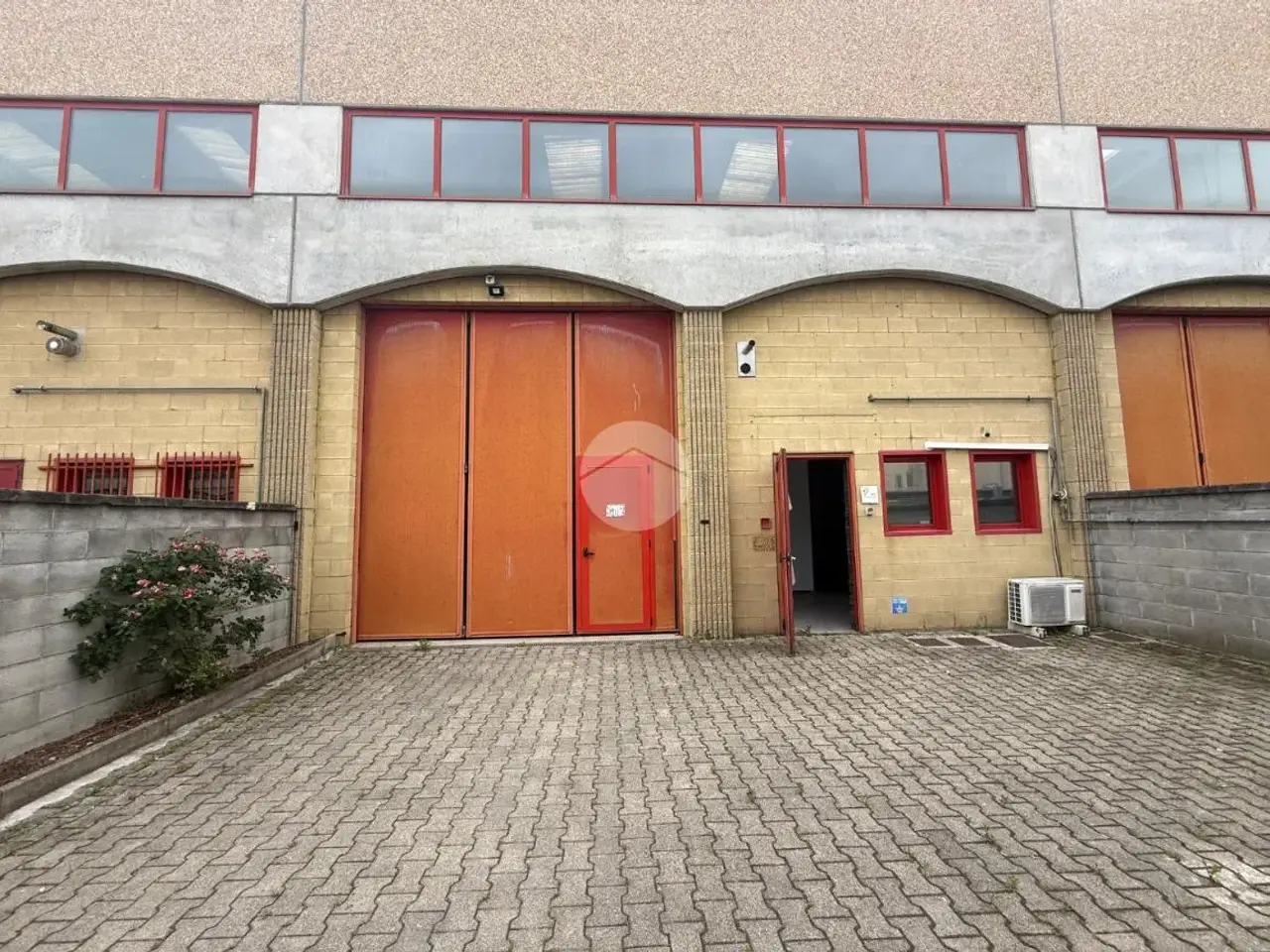 Capannone in Via Gran Sasso 21, Corbetta, {3} - Foto 1