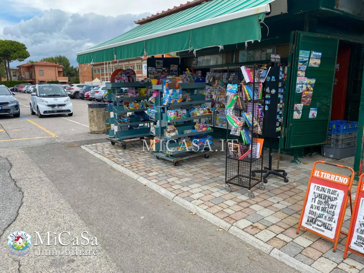 Esercizio commerciale in Viale del Tirreno 339, Pisa, {3} - Foto 2